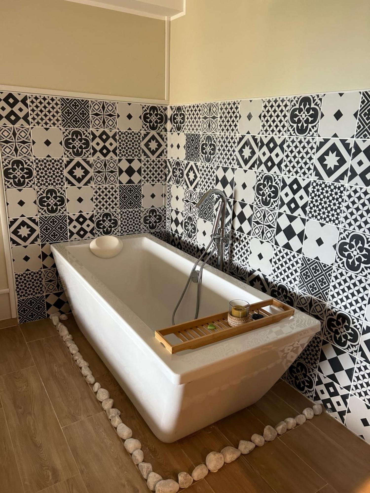 Chambre De Charme Andria Jacuzzi Patrimonio Exterior photo